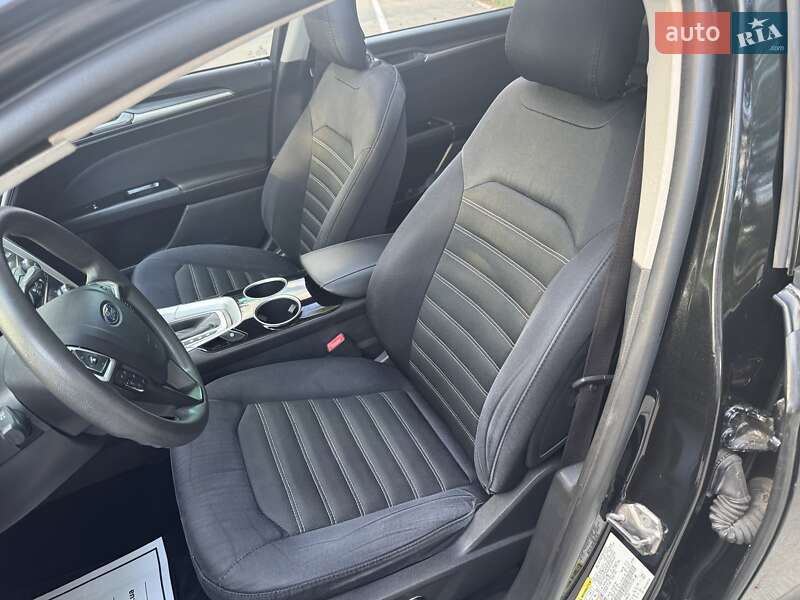 Седан Ford Fusion 2012 в Шепетівці