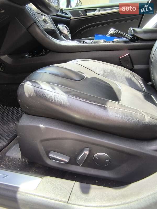 Седан Ford Fusion 2015 в Києві