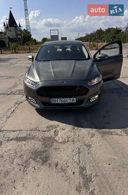 Седан Ford Fusion 2013 в 