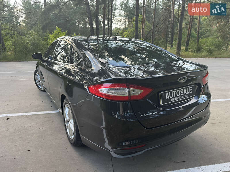 Седан Ford Fusion 2012 в Шепетівці