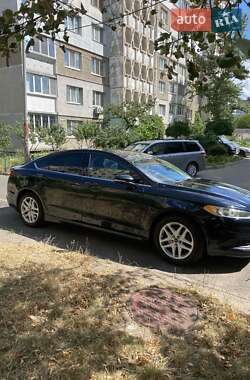 Седан Ford Fusion 2013 в 
