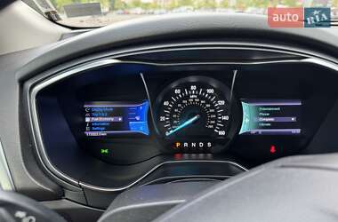 Седан Ford Fusion 2013 в 