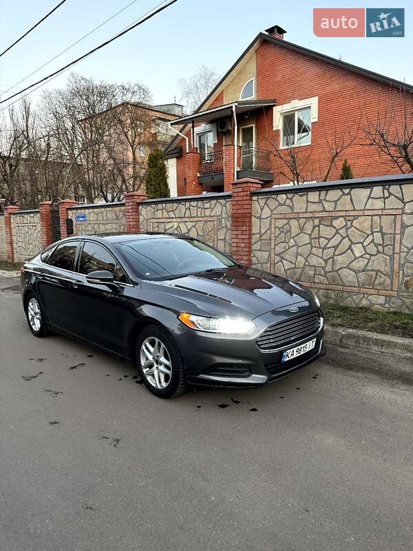 Седан Ford Fusion 2016 в Києві