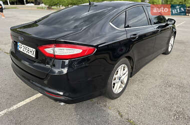 Седан Ford Fusion 2015 в 