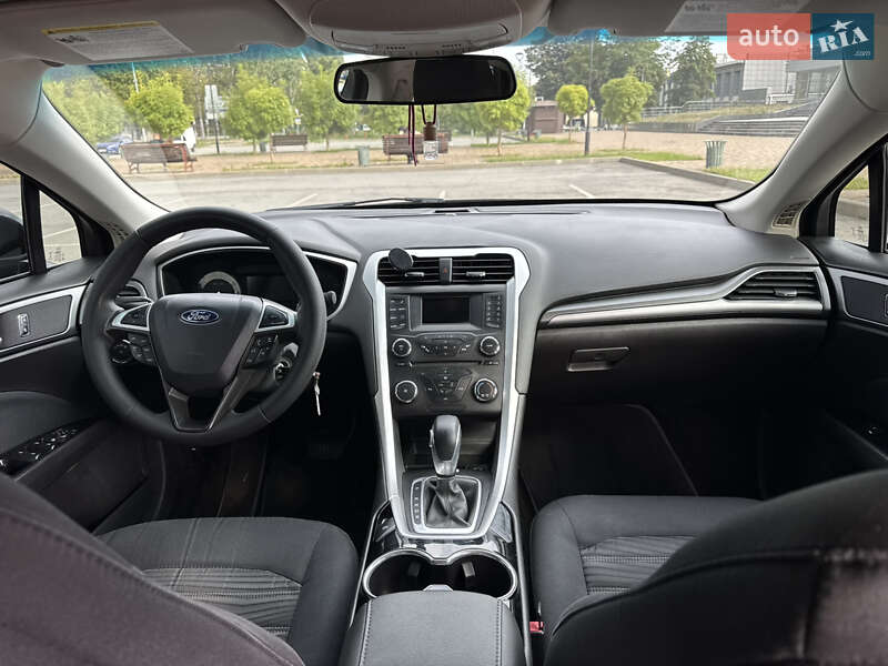 Седан Ford Fusion 2015 в Запоріжжі
