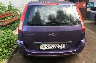 Хэтчбек Ford Fusion 2006 в 