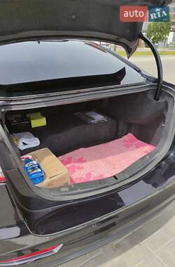 Седан Ford Fusion 2019 в 