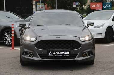 Седан Ford Fusion 2012 в 
