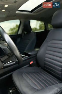 Седан Ford Fusion 2014 в 