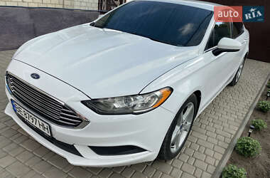 Седан Ford Fusion 2016 в 