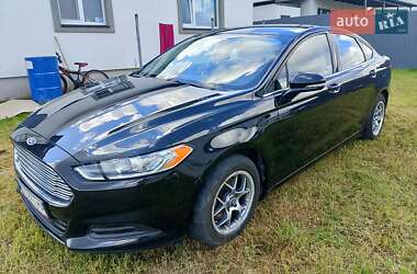 Седан Ford Fusion 2015 в 