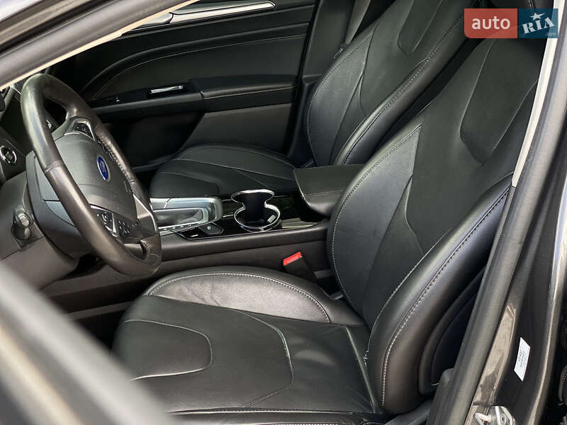 Седан Ford Fusion 2015 в Полтаве