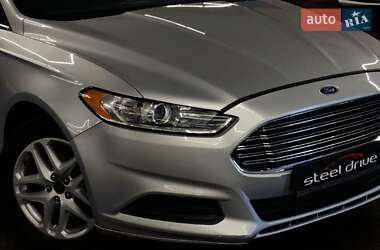 Седан Ford Fusion 2014 в 