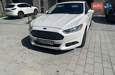 Седан Ford Fusion 2015 в Львові