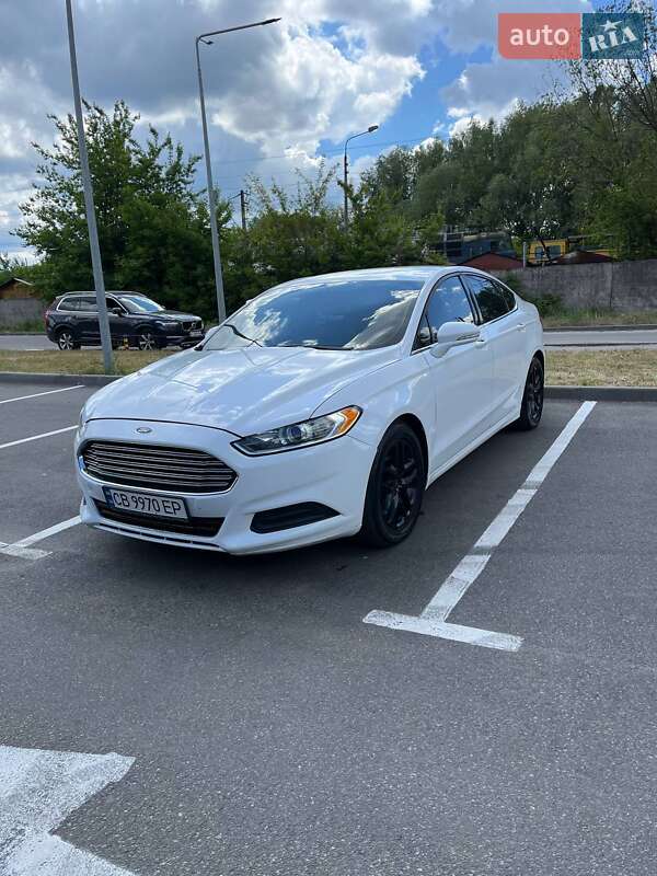 Ford Fusion 2015