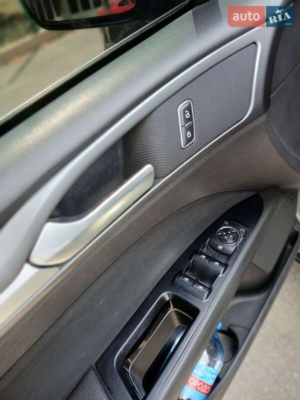 Седан Ford Fusion 2016 в Кривом Роге фото 12 Седан Ford Fusion 2016 в Кривом Роге