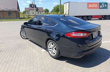 Седан Ford Fusion 2014 в 