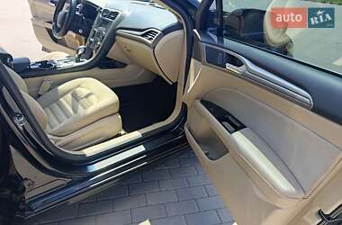 Седан Ford Fusion 2014 в 