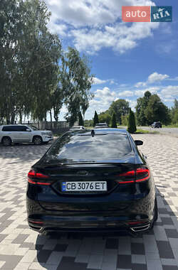 Седан Ford Fusion 2015 в 