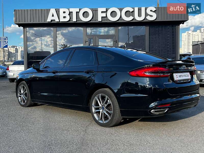 Седан Ford Fusion 2016 в Києві