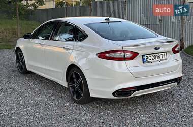 Седан Ford Fusion 2014 в Львове