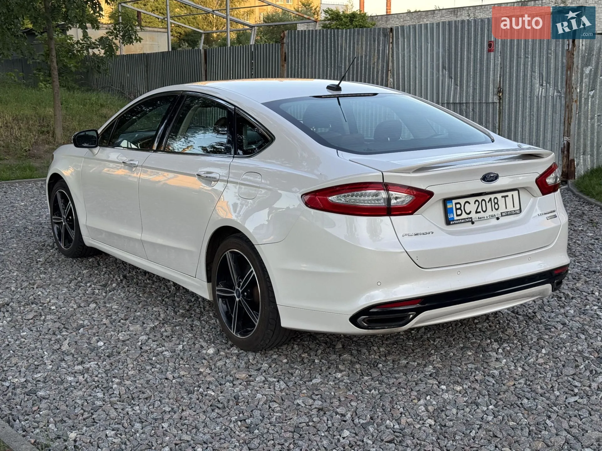 2014 Ford Fusion - мініатюра 16
