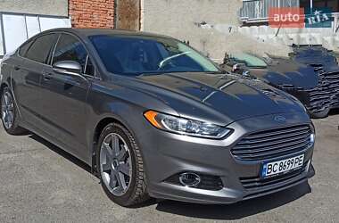 Седан Ford Fusion 2013 в 