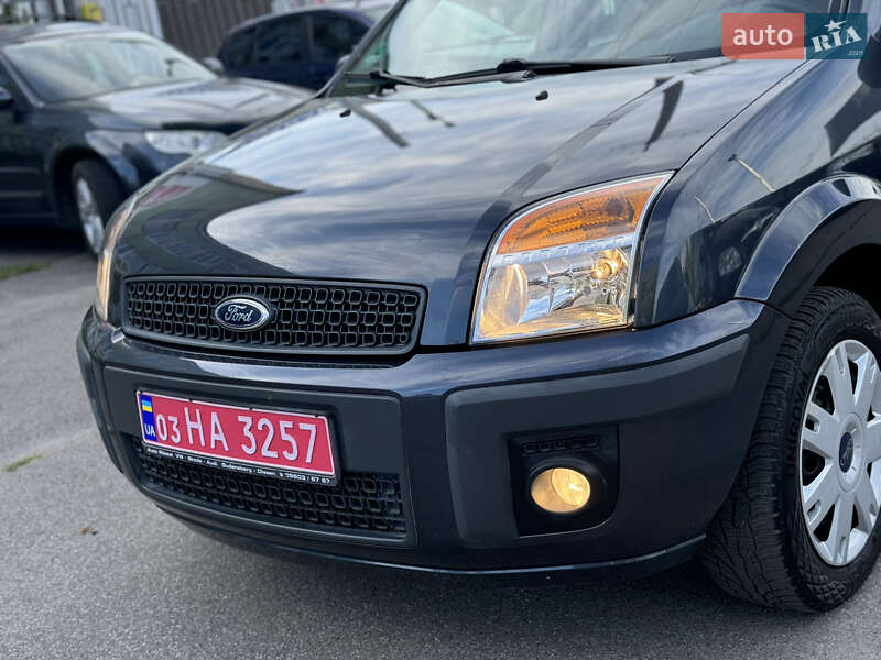 Хэтчбек Ford Fusion 2006 в Чернигове