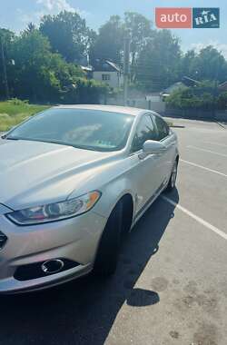 Седан Ford Fusion 2014 в 