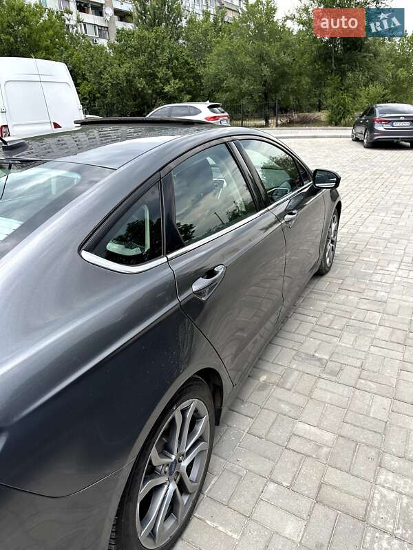 Седан Ford Fusion 2016 в Запоріжжі