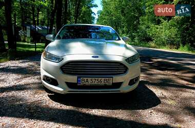 Седан Ford Fusion 2013 в 