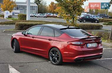 Седан Ford Fusion 2015 в 