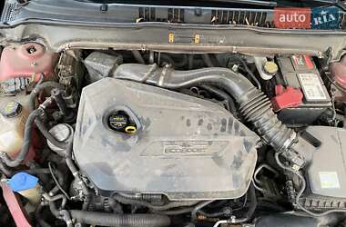 Седан Ford Fusion 2013 в 