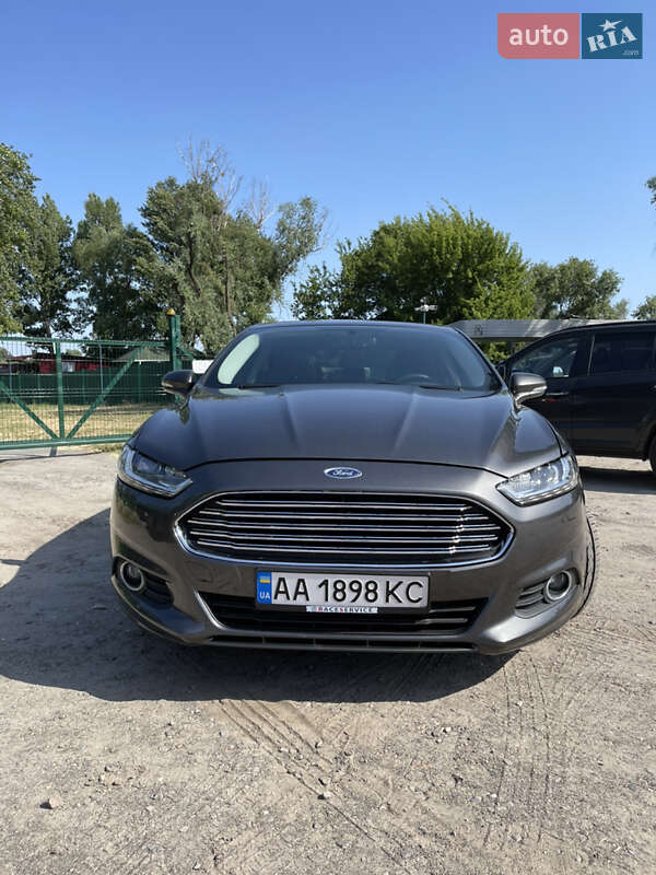 Седан Ford Fusion 2015 в Києві фото 6 Седан Ford Fusion 2015 в Києві