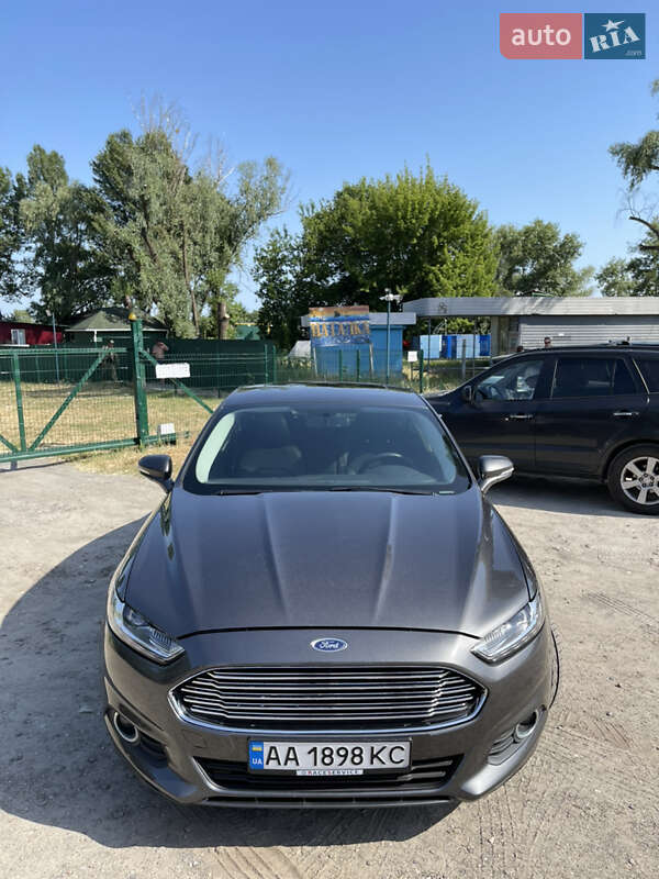 Седан Ford Fusion 2015 в Києві фото 23 Седан Ford Fusion 2015 в Києві