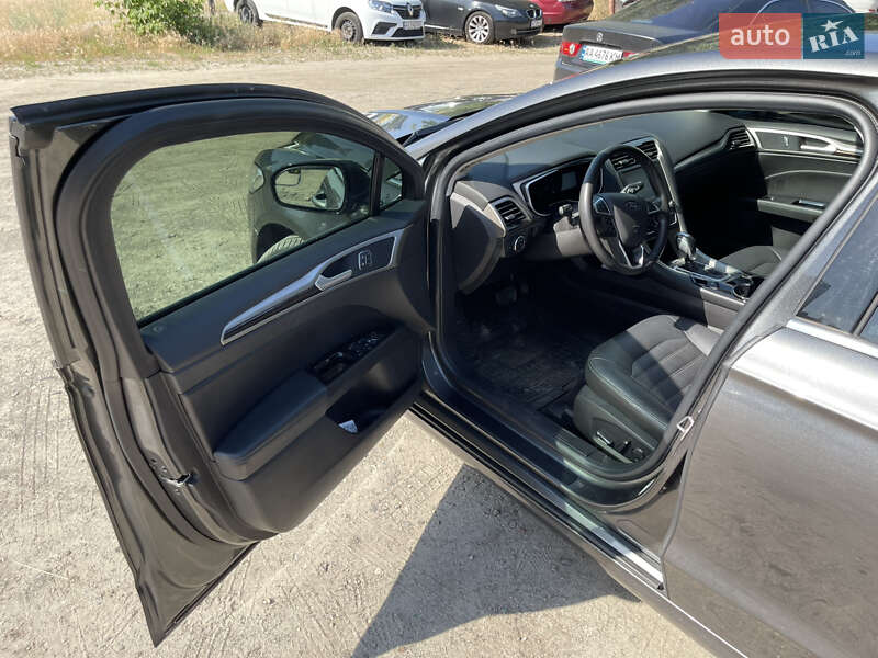 Седан Ford Fusion 2015 в Києві фото 26 Седан Ford Fusion 2015 в Києві