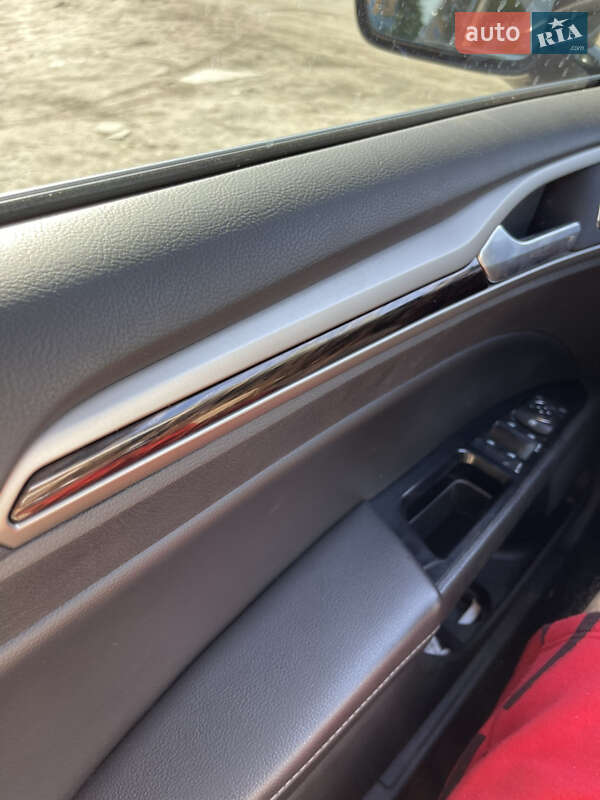 Седан Ford Fusion 2015 в Києві фото 38 Седан Ford Fusion 2015 в Києві