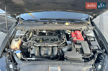 Седан Ford Fusion 2014 в 