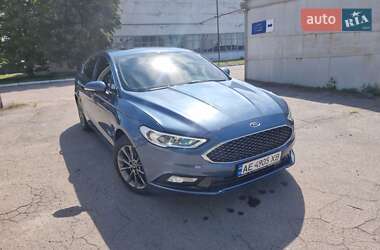 Седан Ford Fusion 2017 в 