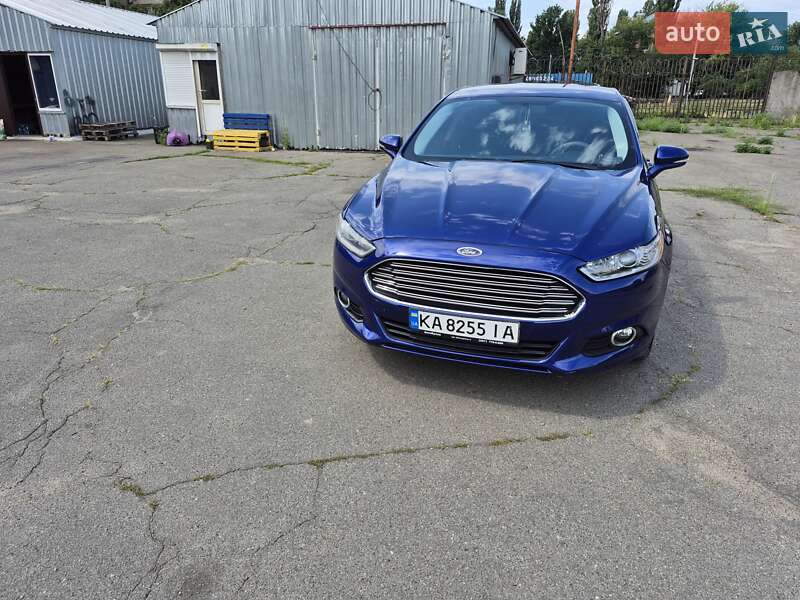 Седан Ford Fusion 2014 в 