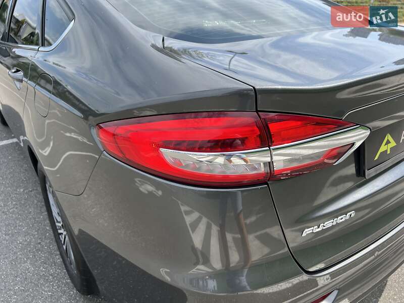 Седан Ford Fusion 2019 в Киеве