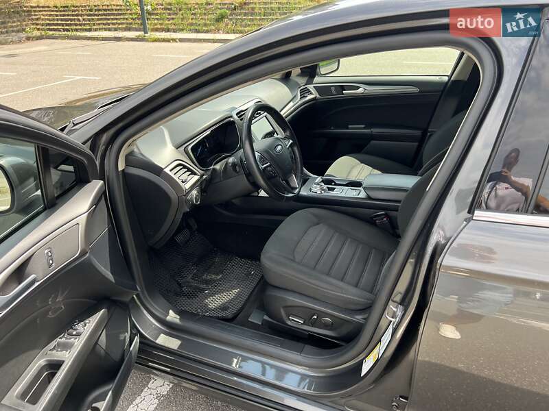 Седан Ford Fusion 2019 в Киеве