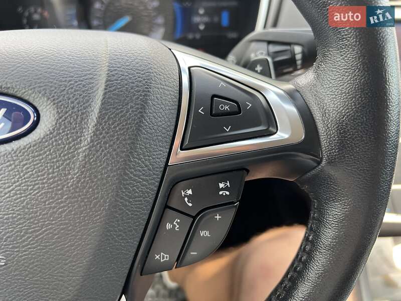 Седан Ford Fusion 2019 в Киеве