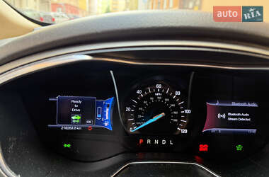 Седан Ford Fusion 2012 в 