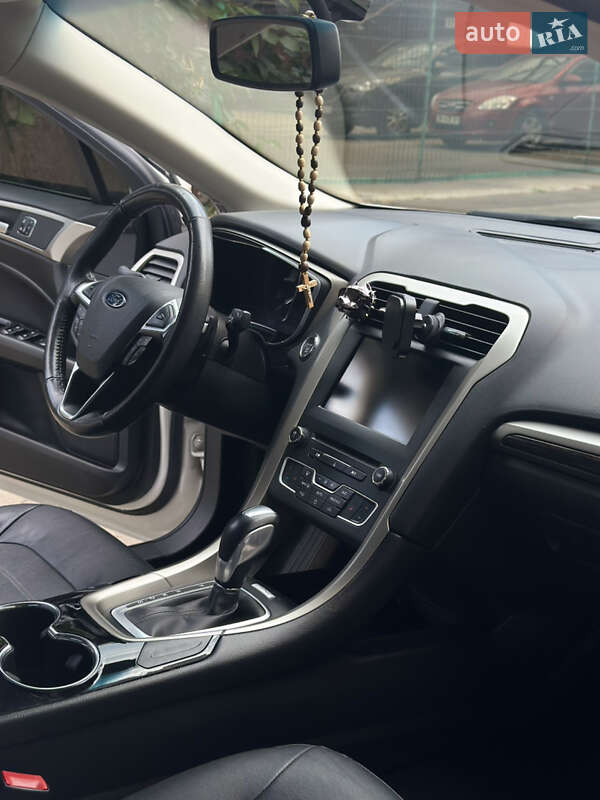 Седан Ford Fusion 2015 в Одессе