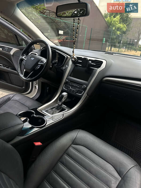 Седан Ford Fusion 2015 в Одессе