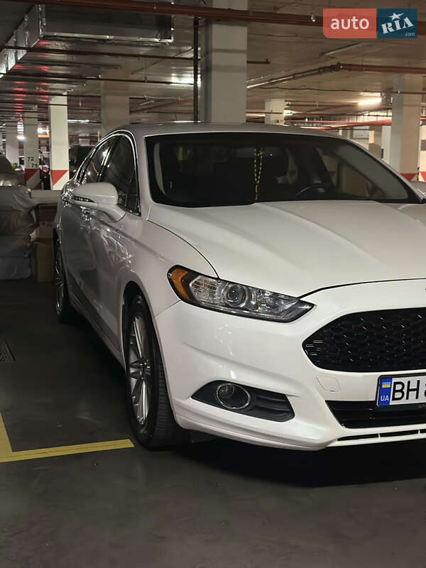 Седан Ford Fusion 2015 в Одессе