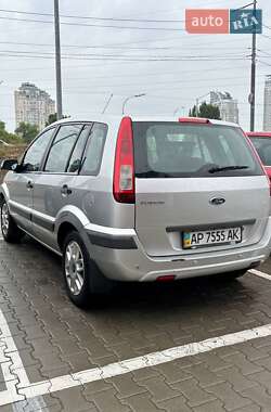 Хэтчбек Ford Fusion 2006 в 