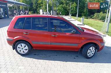Хэтчбек Ford Fusion 2008 в 
