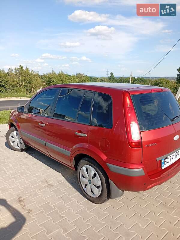 Хэтчбек Ford Fusion 2008 в Львове